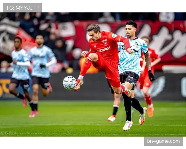 欧联杯新冠军诞生,球队强势表现创历史最佳战绩 欧联杯新冠军诞生,球队强势表现创历史最佳战绩