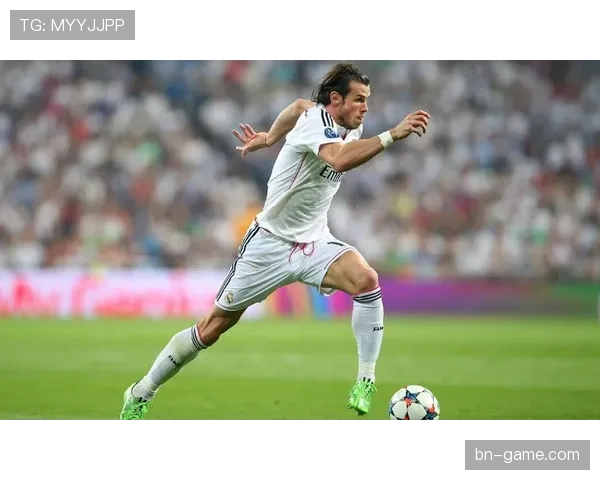 维尼修斯 vs 贝尔:速度冲击下的边路进攻差异 维尼修斯 vs 贝尔:速度冲击下的边路进攻差异