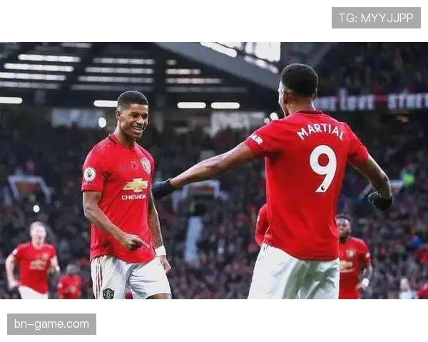 曼联防守体系漏洞频出:稳定性面临考验,对赛季走势形成制约 曼联防守体系漏洞频出:稳定性面临考验,对赛季走势形成制约