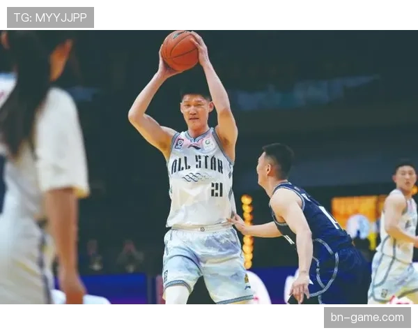 胡金秋的休闲照把我骗了半天——赛场上钢铁汉子，下班后竟然是精致小资